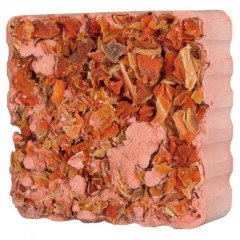 Минерал для грызунов с кусочками моркови Gnawing Stone with Carrot Cubes 75 г Trixie BGL-TX-174
